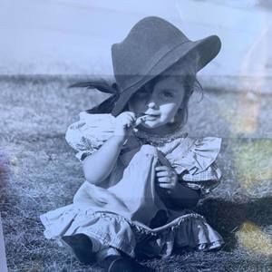 Meet your Posher, Casey